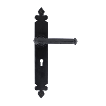 Anvil Black Tudor Lever Lock Set